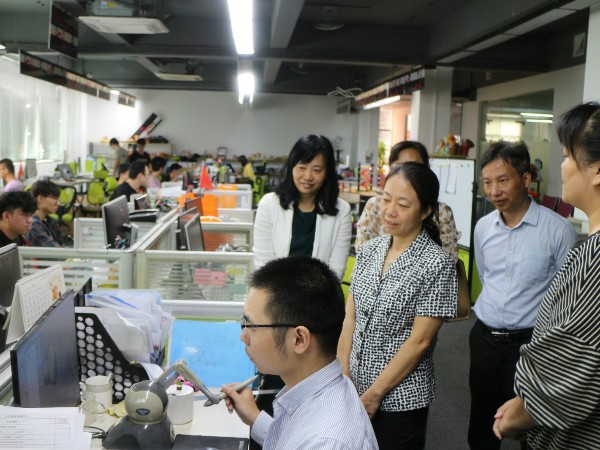 汕头职业技术学院领导莅临草莓视频在线观看入口WWW设计学习考察