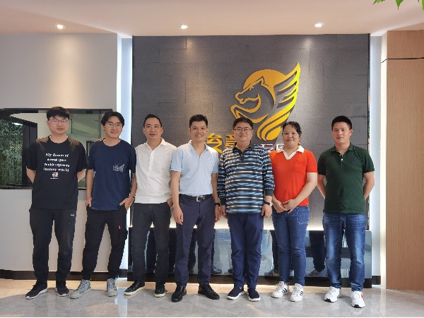 校企合作，推动人才培养与玩具设计创新
