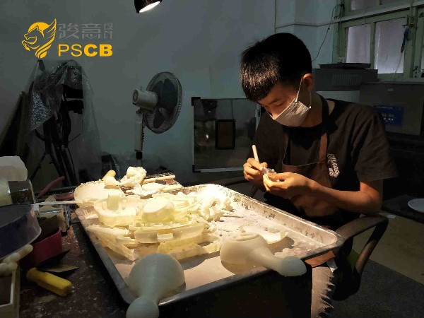 智能黄成人草莓视频网观看玩具手板制作要多少钱？贵不贵？
